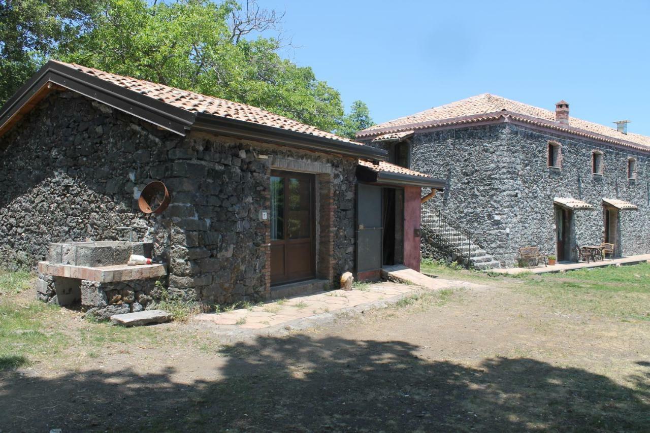 Agriturismo La Caraffara Sull' Etna Puntalazzo Exteriör bild
