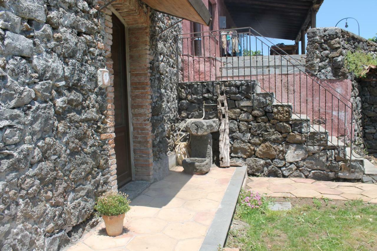 Agriturismo La Caraffara Sull' Etna Puntalazzo Exteriör bild